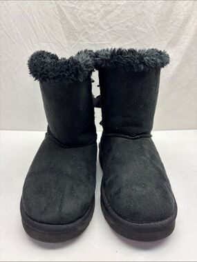 Women's Black Faux Fur Lined Winter Boots, SZ 6, box 58